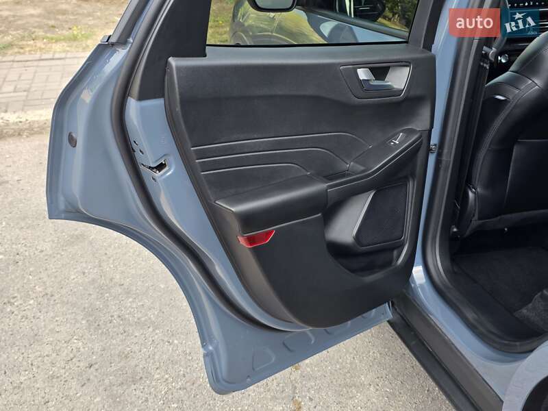 Внедорожник / Кроссовер Ford Escape 2024 в Кривом Роге