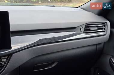 Внедорожник / Кроссовер Ford Escape 2024 в 
