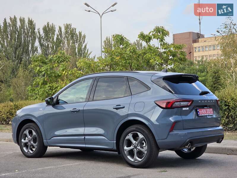 Внедорожник / Кроссовер Ford Escape 2024 в Кривом Роге