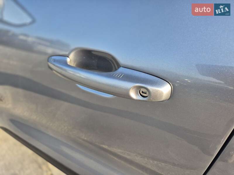 Позашляховик / Кросовер Ford Escape 2021 в Рівному