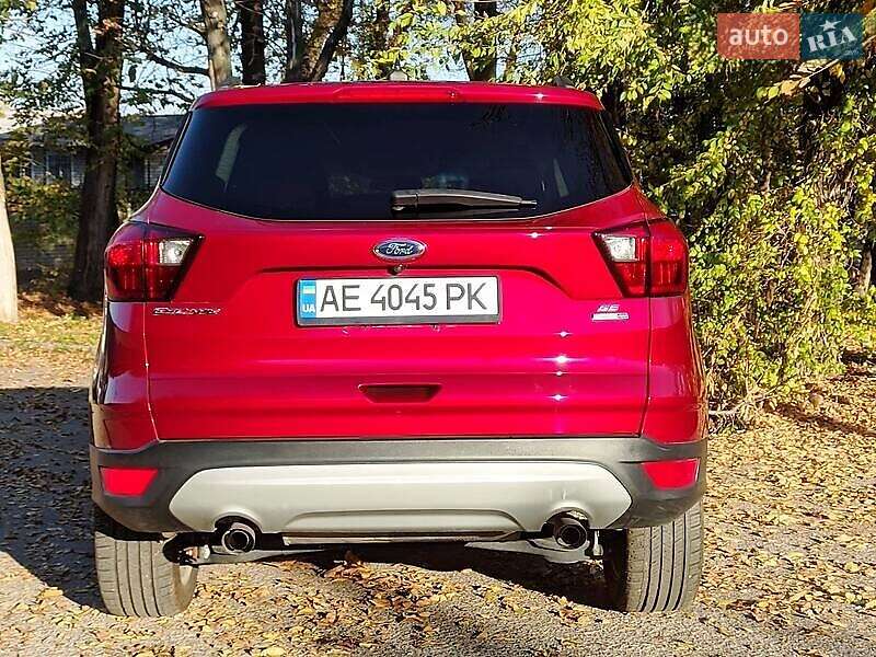 Внедорожник / Кроссовер Ford Escape 2019 в Киеве