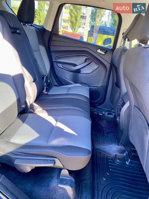 Внедорожник / Кроссовер Ford Escape 2018 в Вышгороде