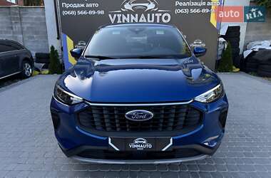 Внедорожник / Кроссовер Ford Escape 2023 в 