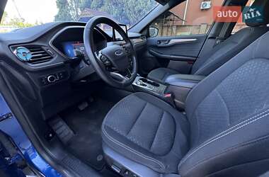 Внедорожник / Кроссовер Ford Escape 2023 в 
