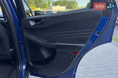 Внедорожник / Кроссовер Ford Escape 2023 в 