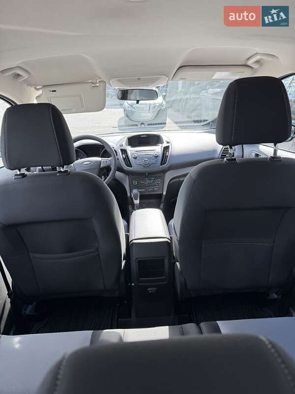 Внедорожник / Кроссовер Ford Escape 2017 в Тернополе