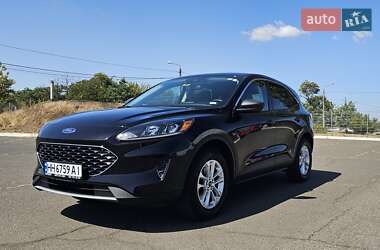 Внедорожник / Кроссовер Ford Escape 2022 в 