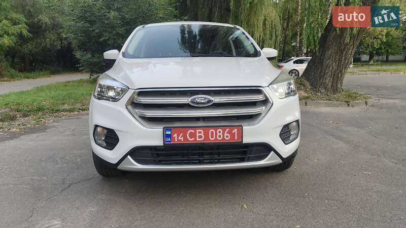 Внедорожник / Кроссовер Ford Escape 2019 в Киеве