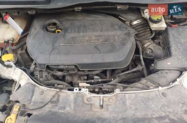 Внедорожник / Кроссовер Ford Escape 2014 в 