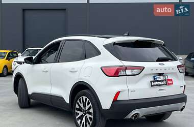 Позашляховик / Кросовер Ford Escape 2020 в 