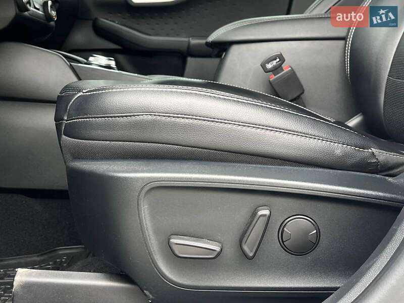 Внедорожник / Кроссовер Ford Escape 2020 в Львове