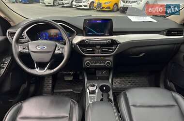 Позашляховик / Кросовер Ford Escape 2020 в 