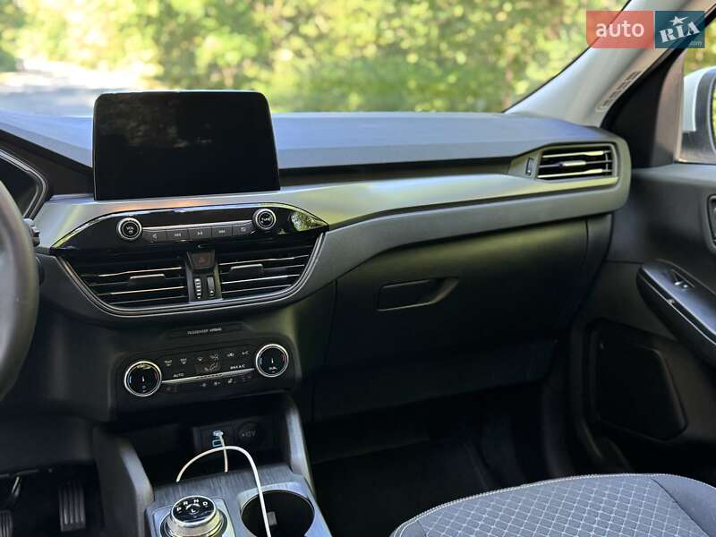 Внедорожник / Кроссовер Ford Escape 2023 в Киеве фото 56 Внедорожник / Кроссовер Ford Escape 2023 в Киеве