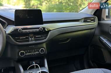 Внедорожник / Кроссовер Ford Escape 2023 в 
