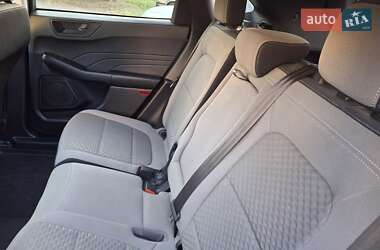 Внедорожник / Кроссовер Ford Escape 2022 в 