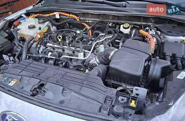 Внедорожник / Кроссовер Ford Escape 2022 в 