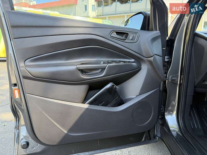 Внедорожник / Кроссовер Ford Escape 2018 в Тернополе
