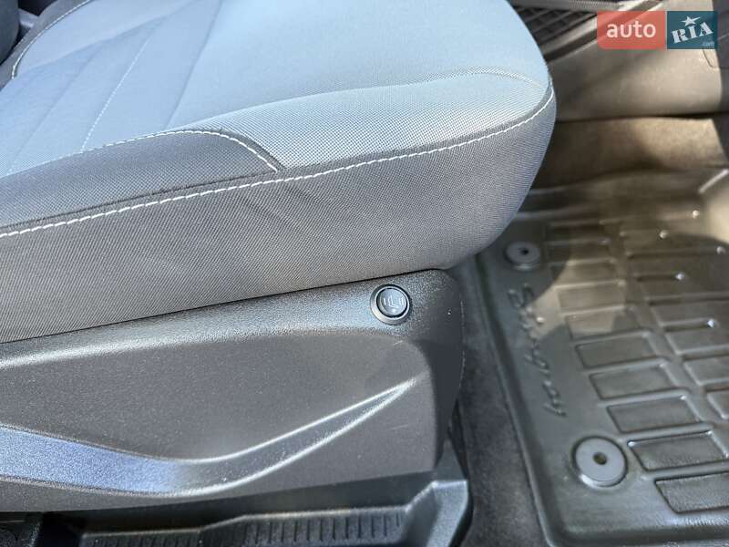 Внедорожник / Кроссовер Ford Escape 2018 в Тернополе