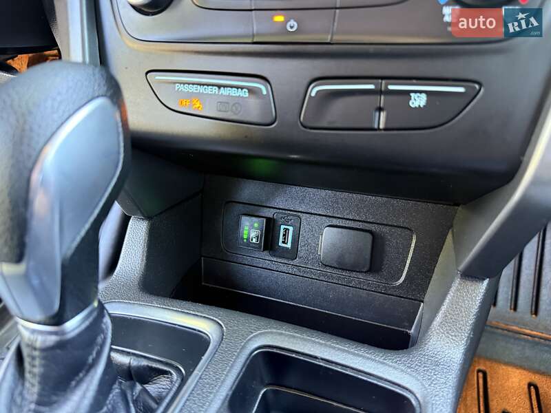 Внедорожник / Кроссовер Ford Escape 2018 в Тернополе
