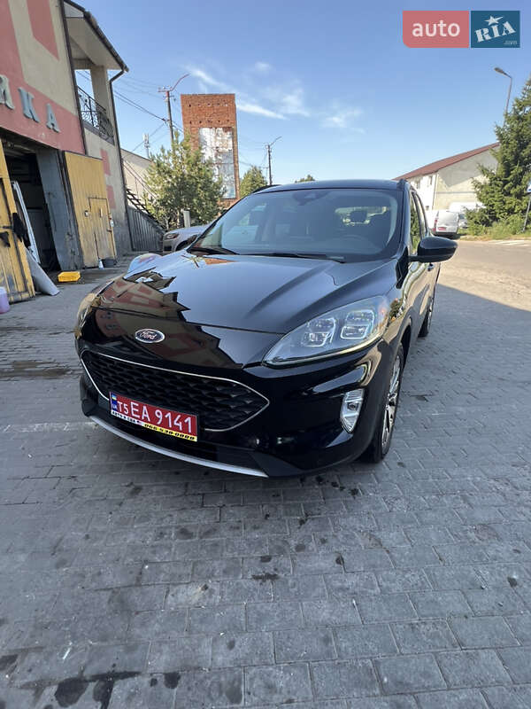 Внедорожник / Кроссовер Ford Escape 2021 в 