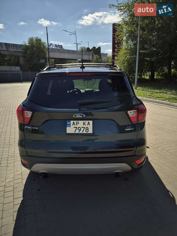 Внедорожник / Кроссовер Ford Escape 2019 в Запорожье
