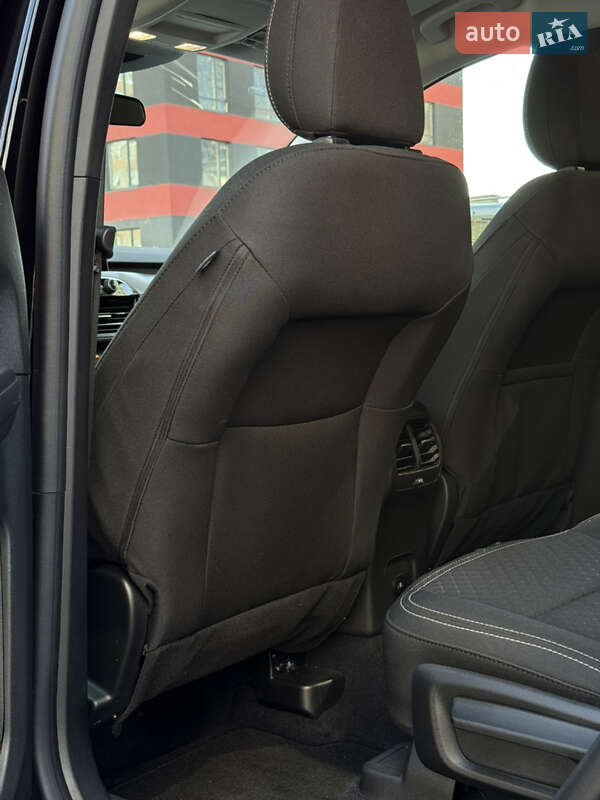 Внедорожник / Кроссовер Ford Escape 2023 в Киеве