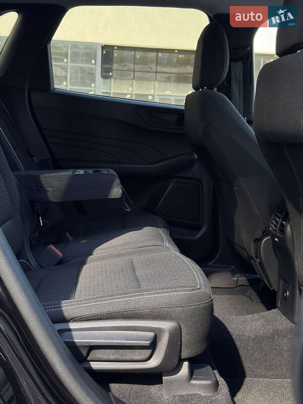 Внедорожник / Кроссовер Ford Escape 2023 в Киеве