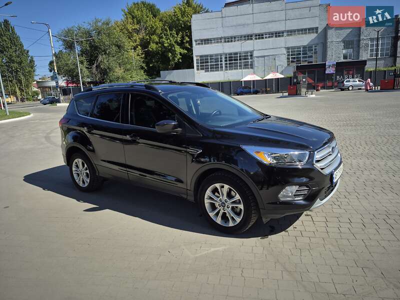 Внедорожник / Кроссовер Ford Escape 2019 в Запорожье