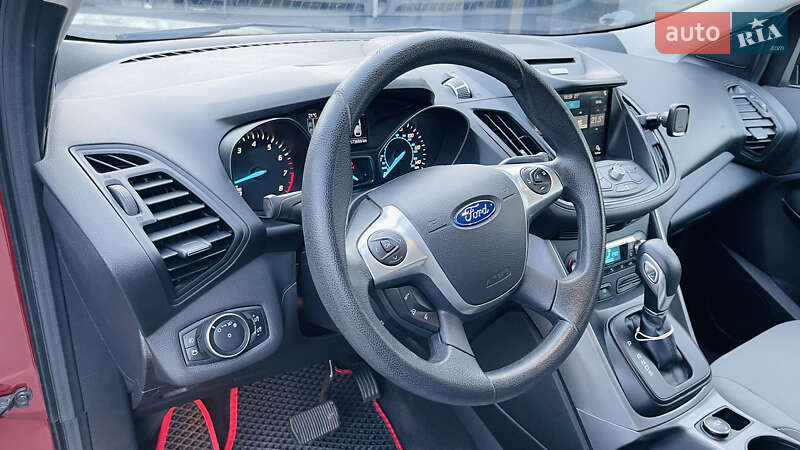Внедорожник / Кроссовер Ford Escape 2015 в Львове