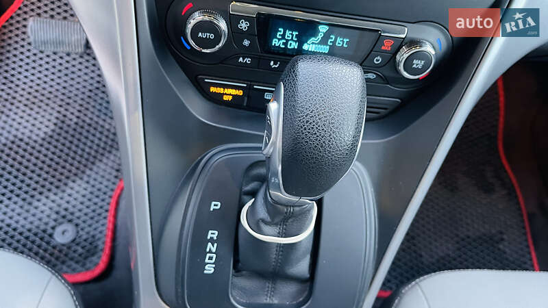 Внедорожник / Кроссовер Ford Escape 2015 в Львове