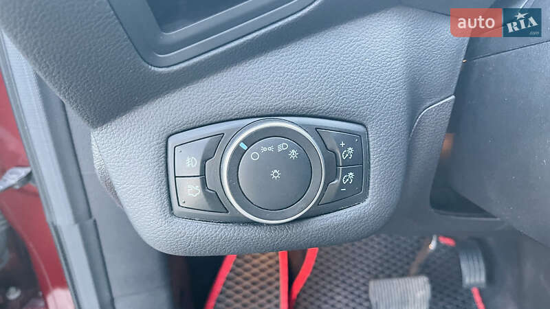 Внедорожник / Кроссовер Ford Escape 2015 в Львове