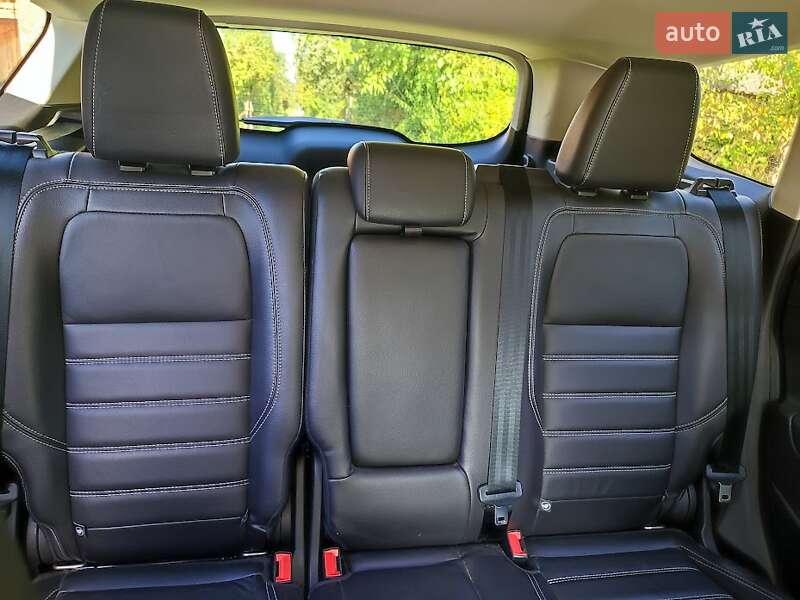 Внедорожник / Кроссовер Ford Escape 2017 в Калуше фото 12 Внедорожник / Кроссовер Ford Escape 2017 в Калуше