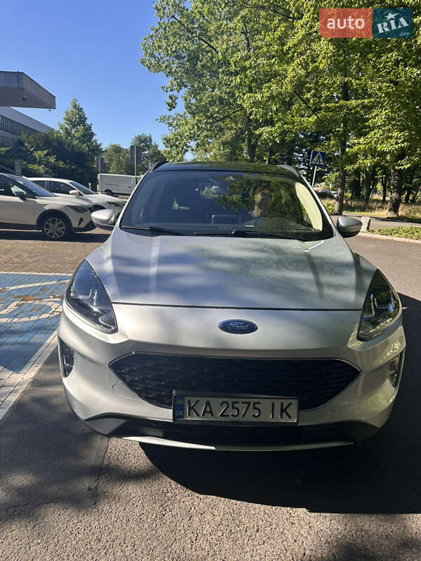 Внедорожник / Кроссовер Ford Escape 2020 в Киеве