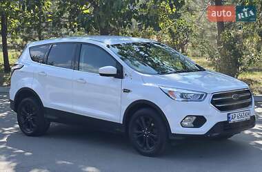 Внедорожник / Кроссовер Ford Escape 2017 в 