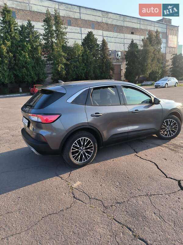 Позашляховик / Кросовер Ford Escape 2022 в Києві