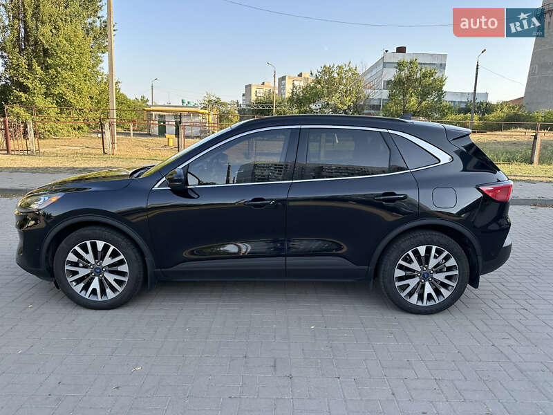 Внедорожник / Кроссовер Ford Escape 2020 в Черкассах