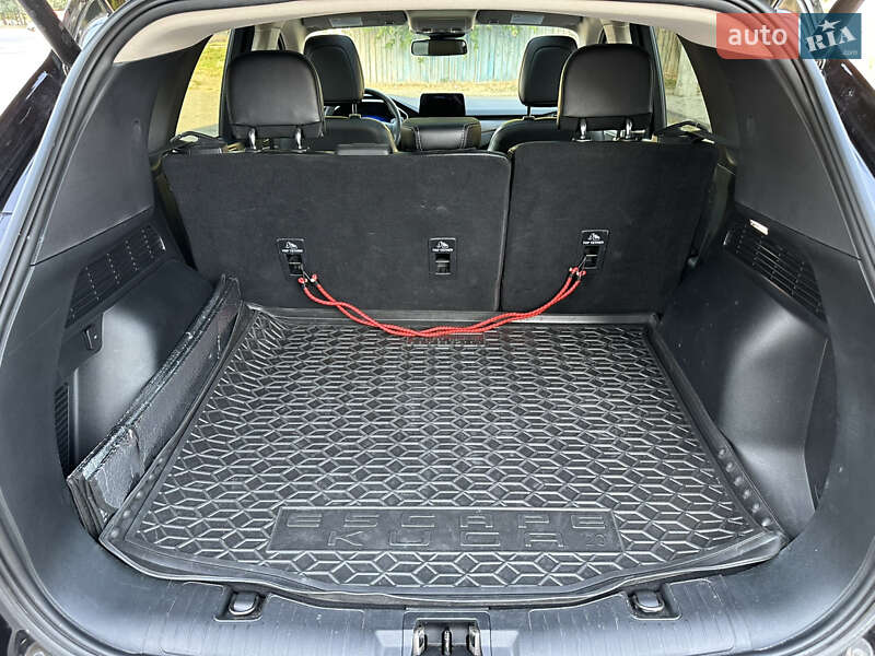 Внедорожник / Кроссовер Ford Escape 2020 в Черкассах