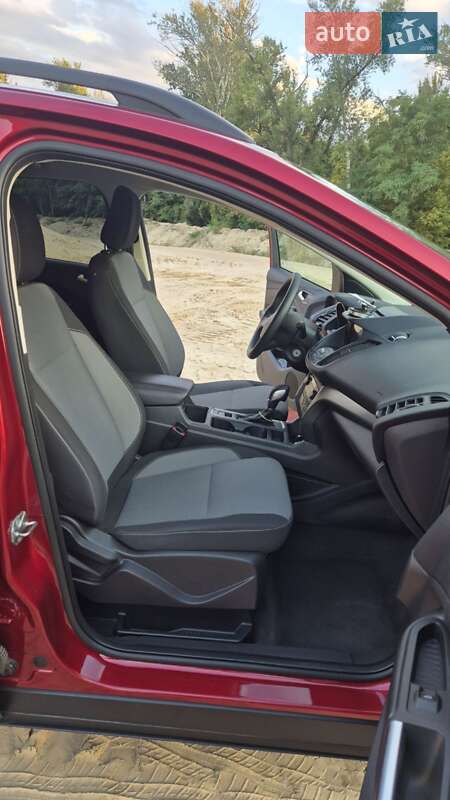 Внедорожник / Кроссовер Ford Escape 2018 в Днепре