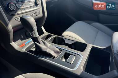 Позашляховик / Кросовер Ford Escape 2017 в 