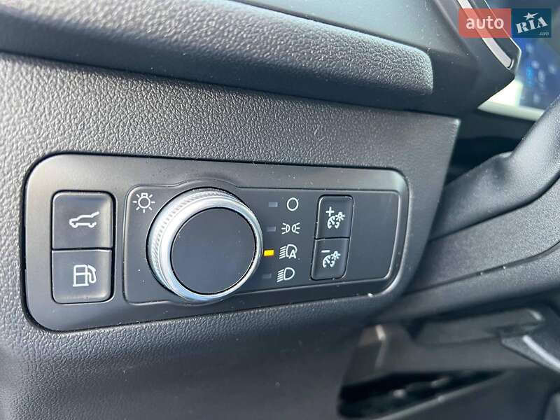 Внедорожник / Кроссовер Ford Escape 2020 в Львове
