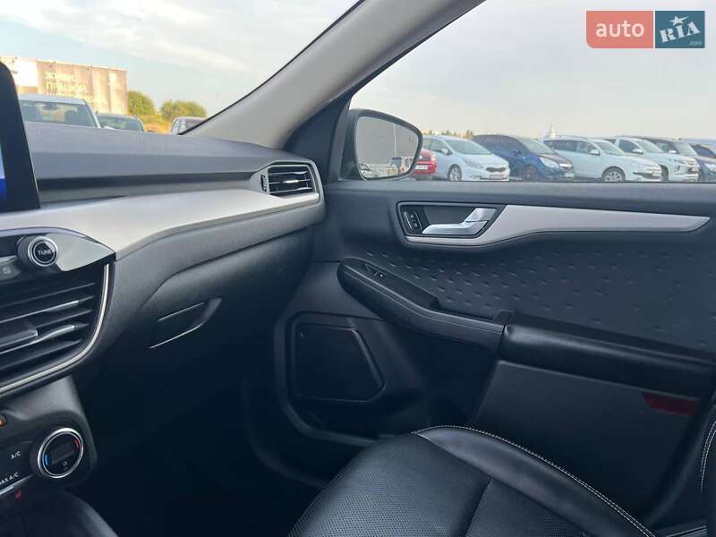 Внедорожник / Кроссовер Ford Escape 2020 в Львове
