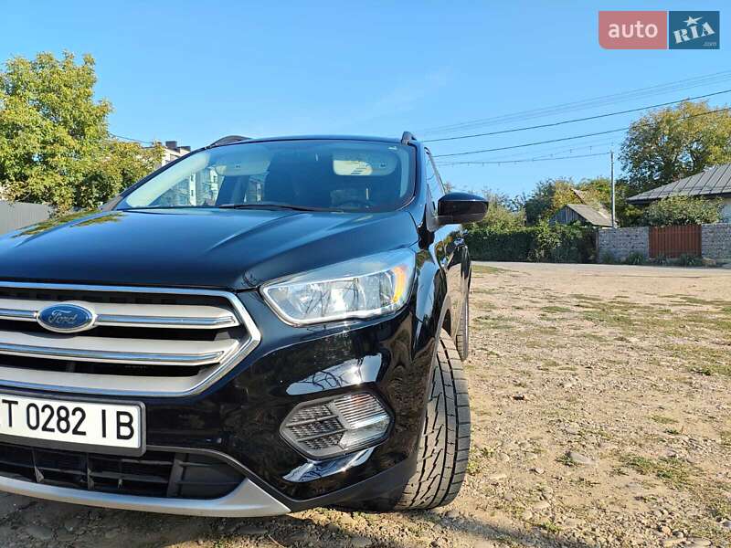 Позашляховик / Кросовер Ford Escape 2017 в Івано-Франківську фото 4 Позашляховик / Кросовер Ford Escape 2017 в Івано-Франківську