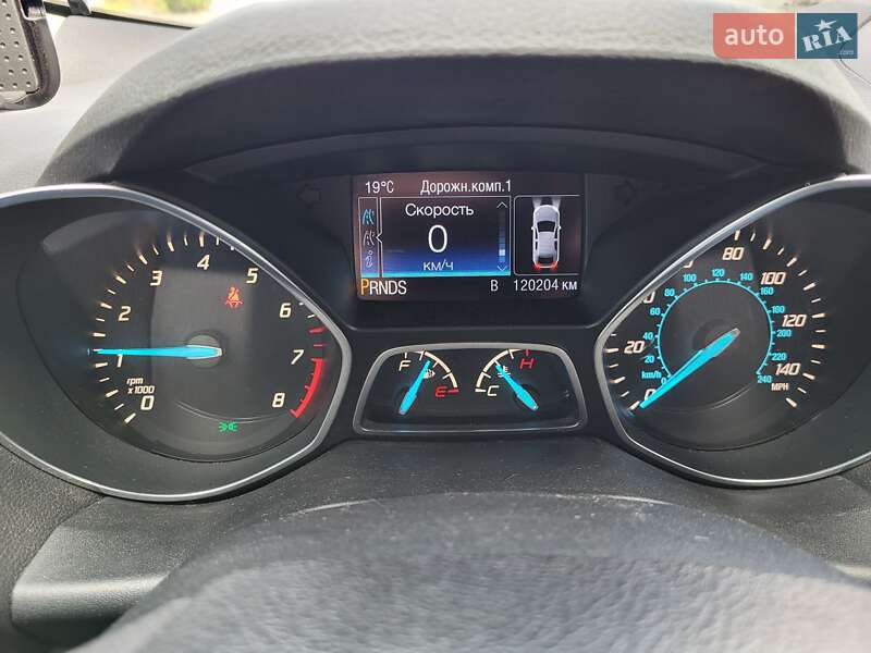 Внедорожник / Кроссовер Ford Escape 2014 в Ирпене