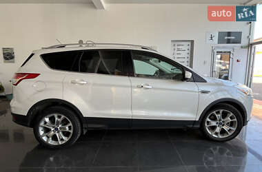Внедорожник / Кроссовер Ford Escape 2014 в 