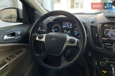 Внедорожник / Кроссовер Ford Escape 2014 в 