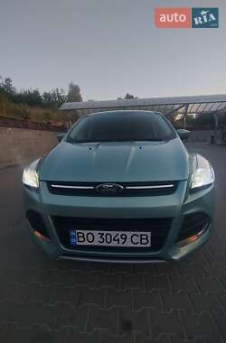 Внедорожник / Кроссовер Ford Escape 2013 в 