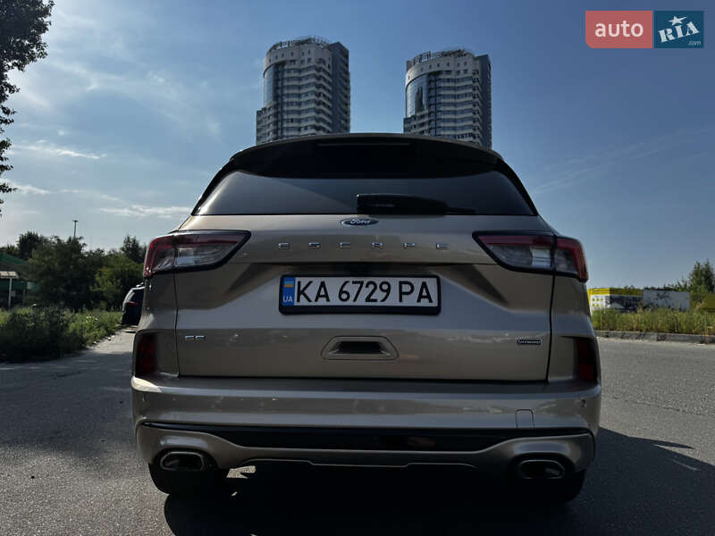 Внедорожник / Кроссовер Ford Escape 2019 в Киеве