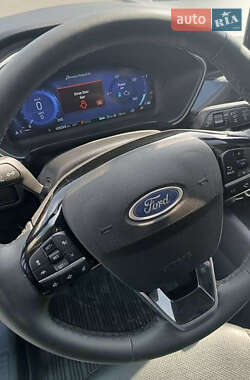 Внедорожник / Кроссовер Ford Escape 2022 в 