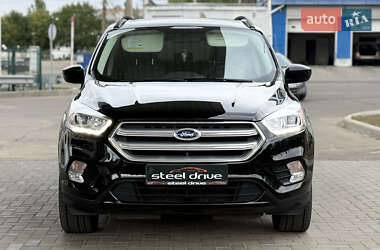 Внедорожник / Кроссовер Ford Escape 2018 в 