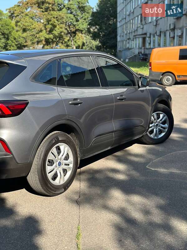 Внедорожник / Кроссовер Ford Escape 2023 в Киеве